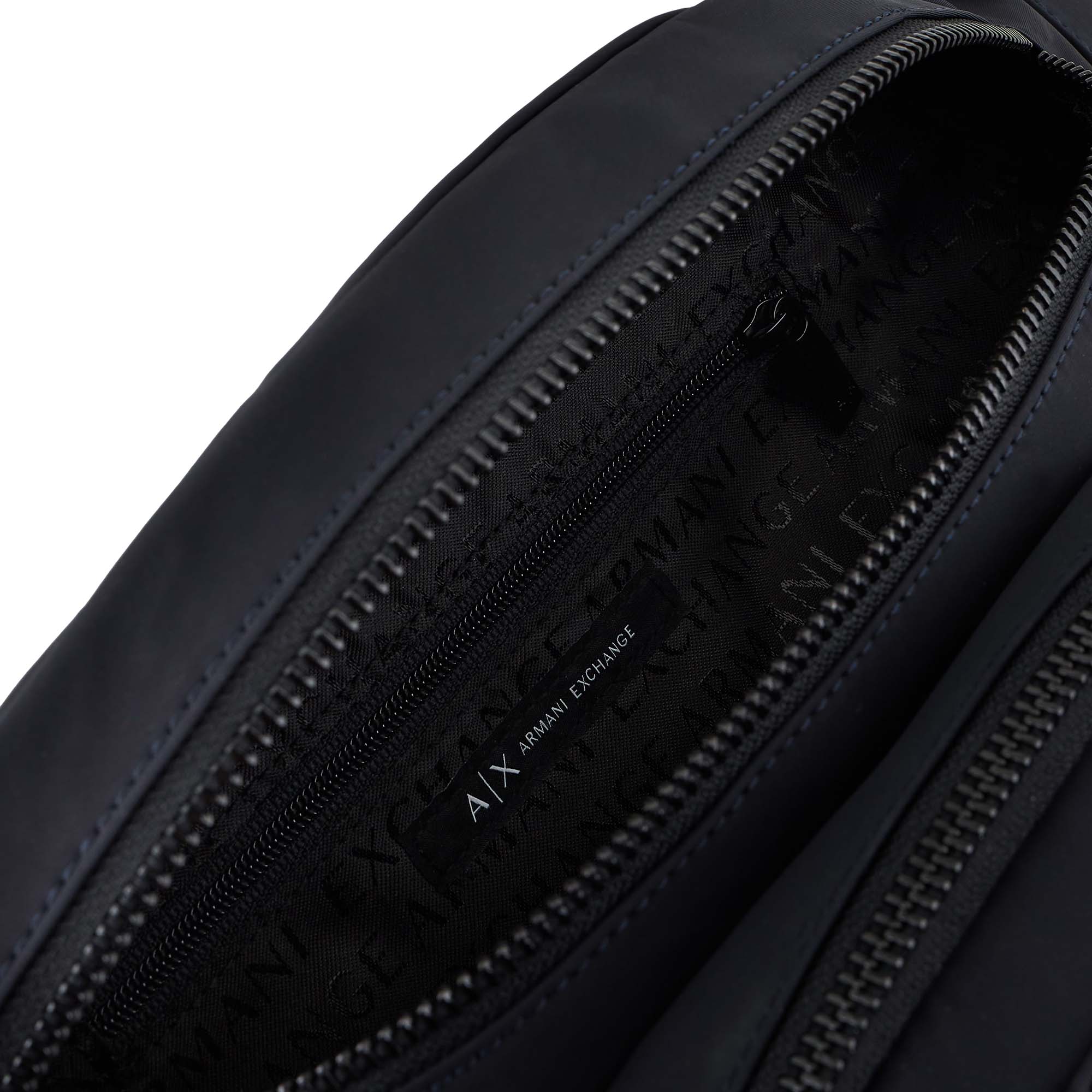 BLU_EDITION_WAISTBAG_XM000680AF12908_UB101_Image_4