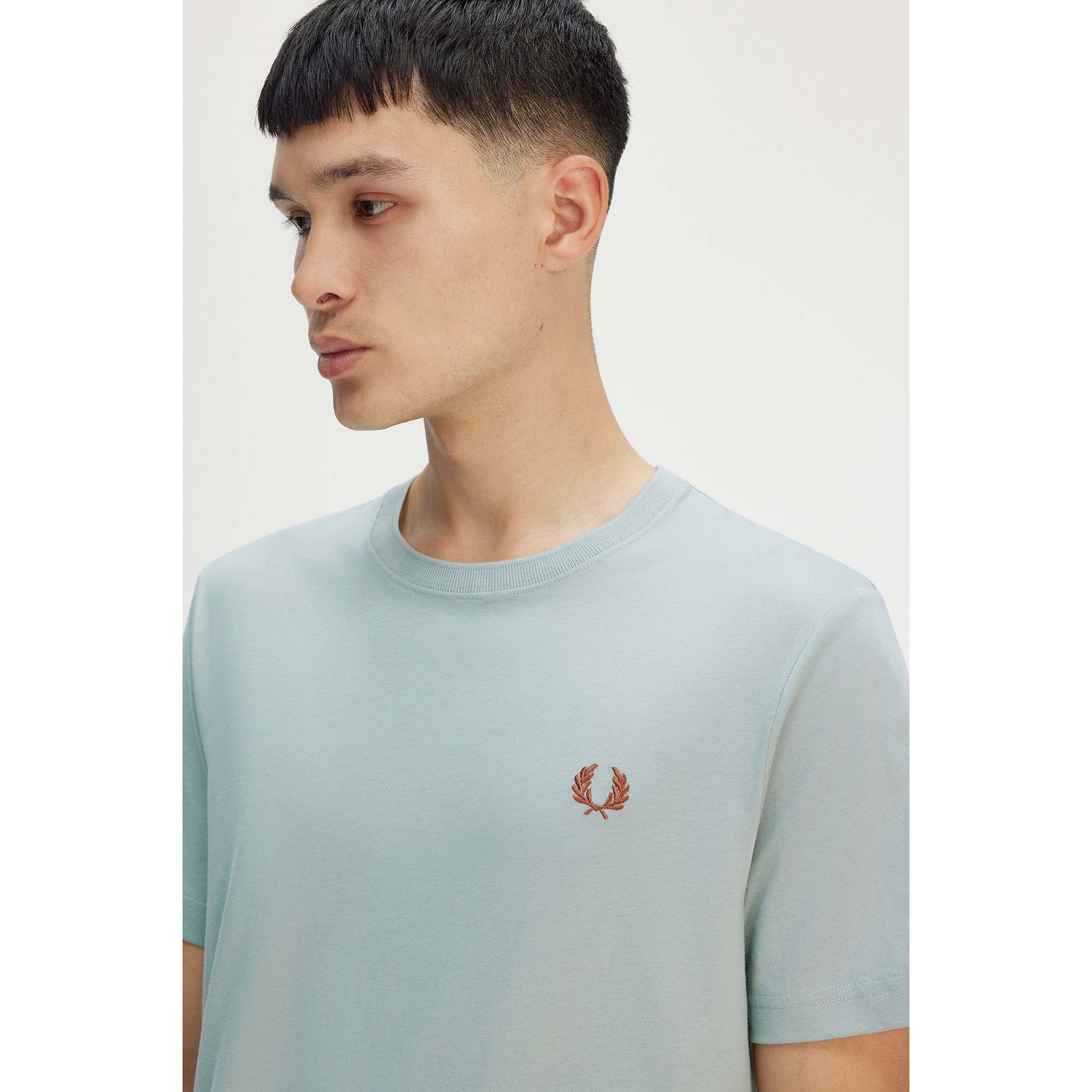 CREW_NECK_T-SHIRT_M1600_X06_Image_4