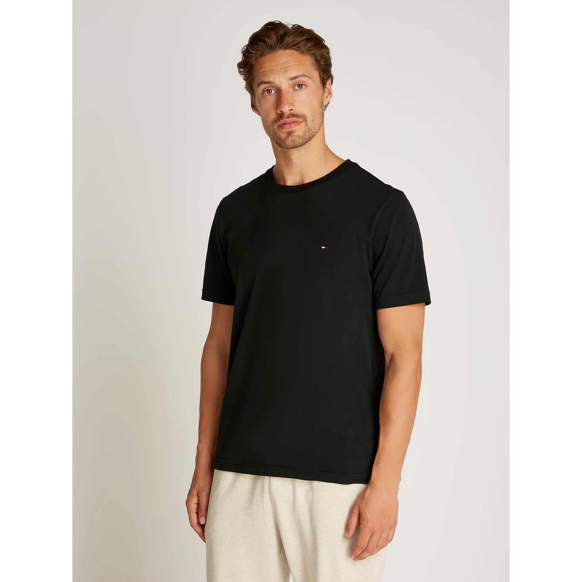 ESSENTIAL_REG_FIT_SOLID_TEE_MW0MW37267_BDS_Image_3