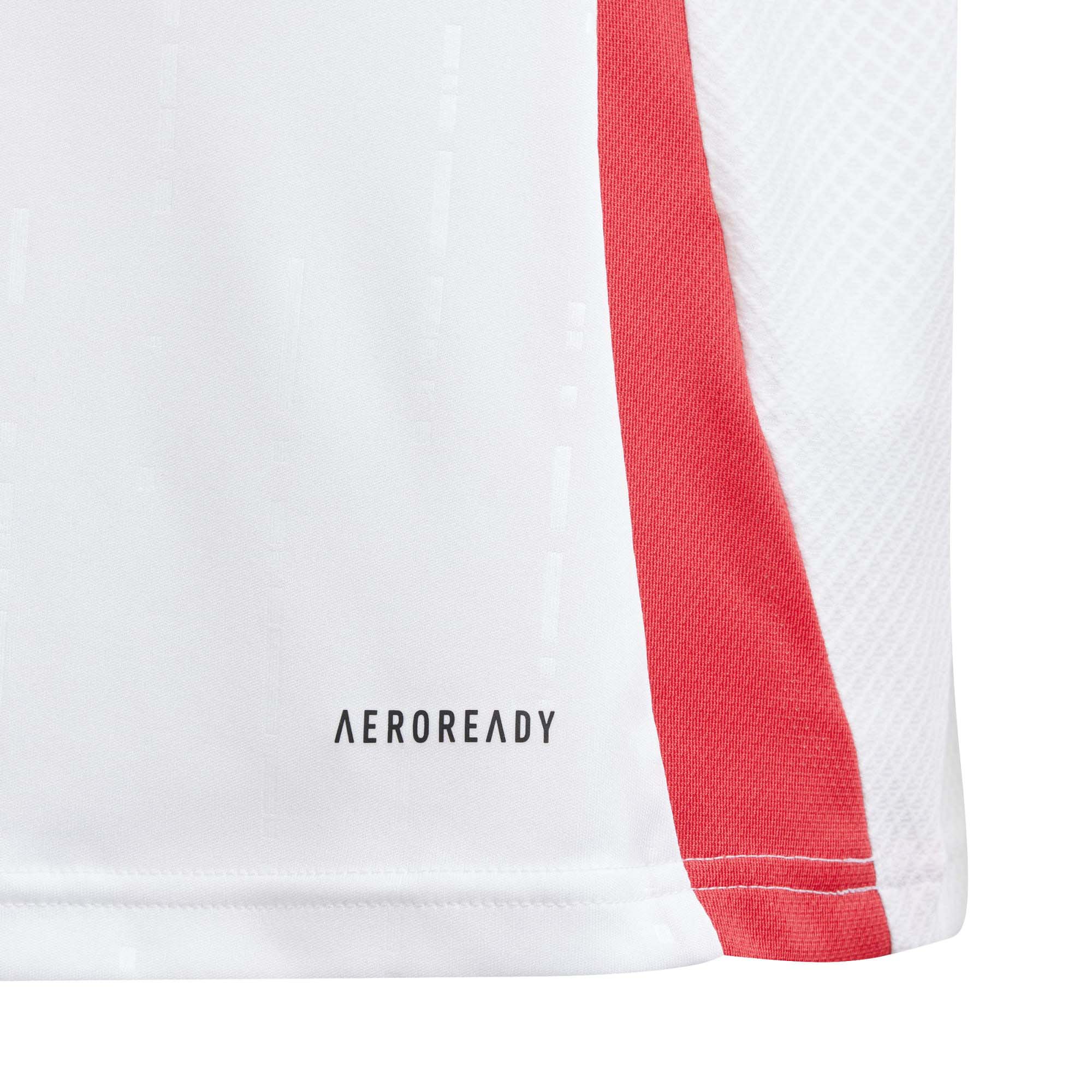 FIGC_A_JSY_Y_IQ0488_WHITE_Image_4