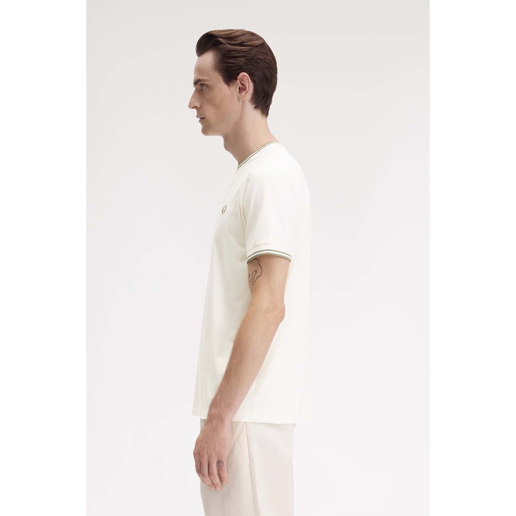 FP_TWIN_TIPPED_T-SHIRT_M1588_Y54_Image_3