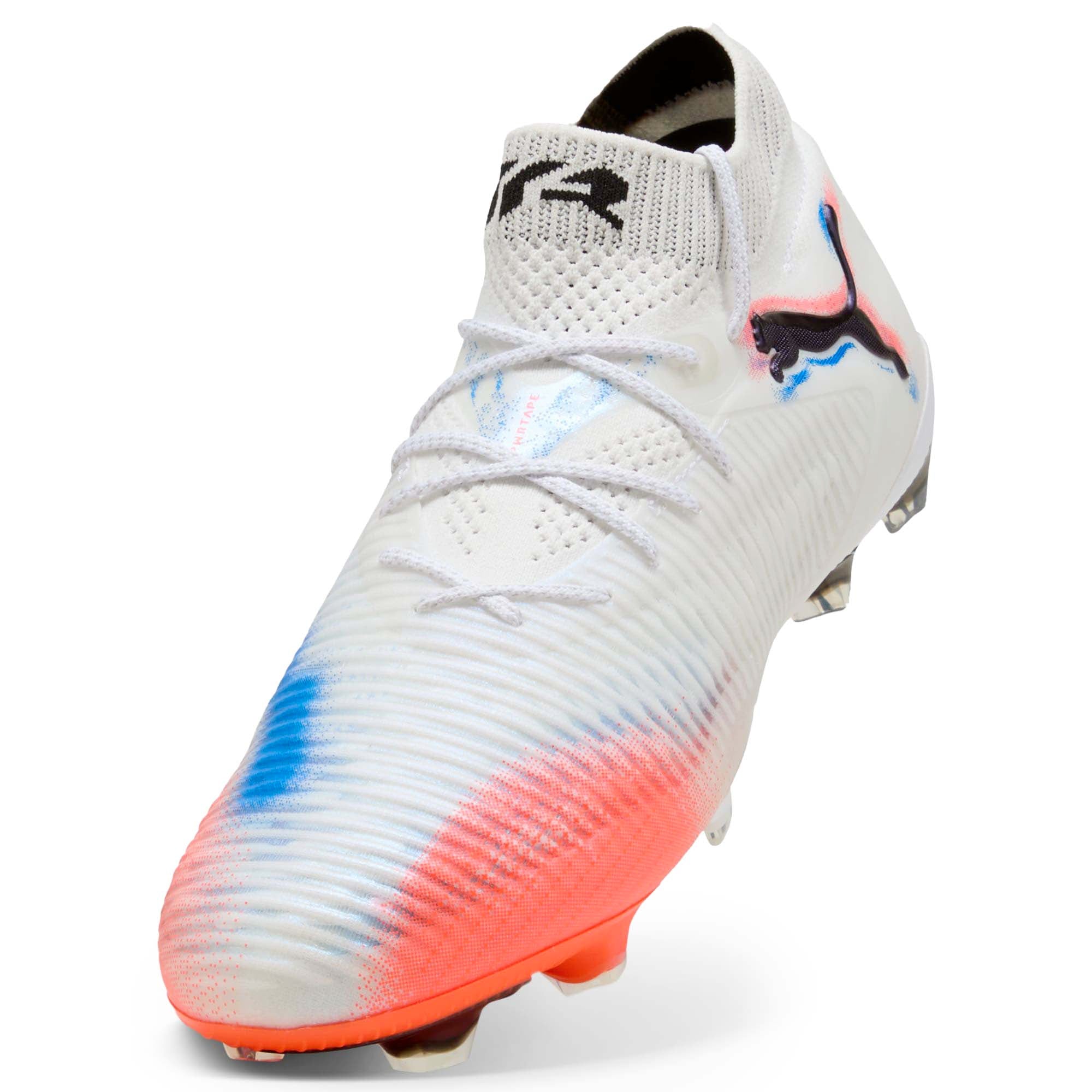 FUTURE_8_ULTIMATE_FG_108581_01_Image_5