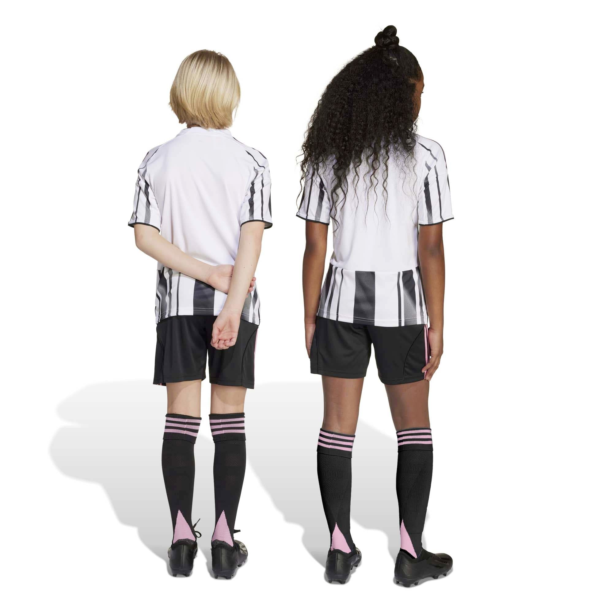 JUVE_H_SHO_Y_JN5221_BLACK_Image_3