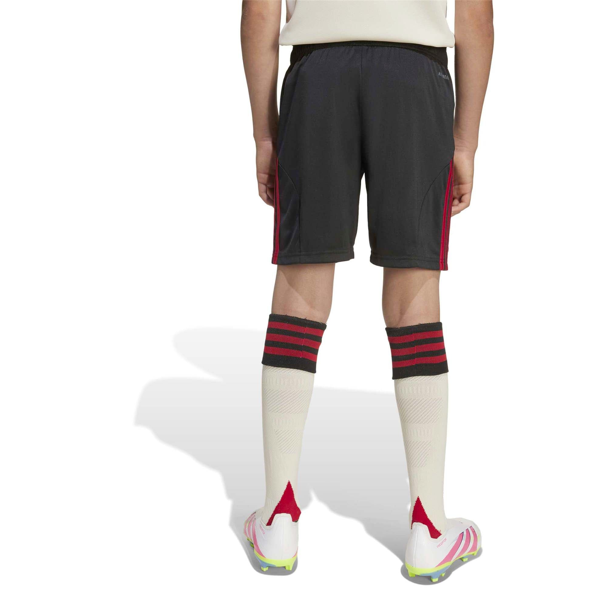 LFC_A_SHO_Y_JV6461_BLACK_Image_3
