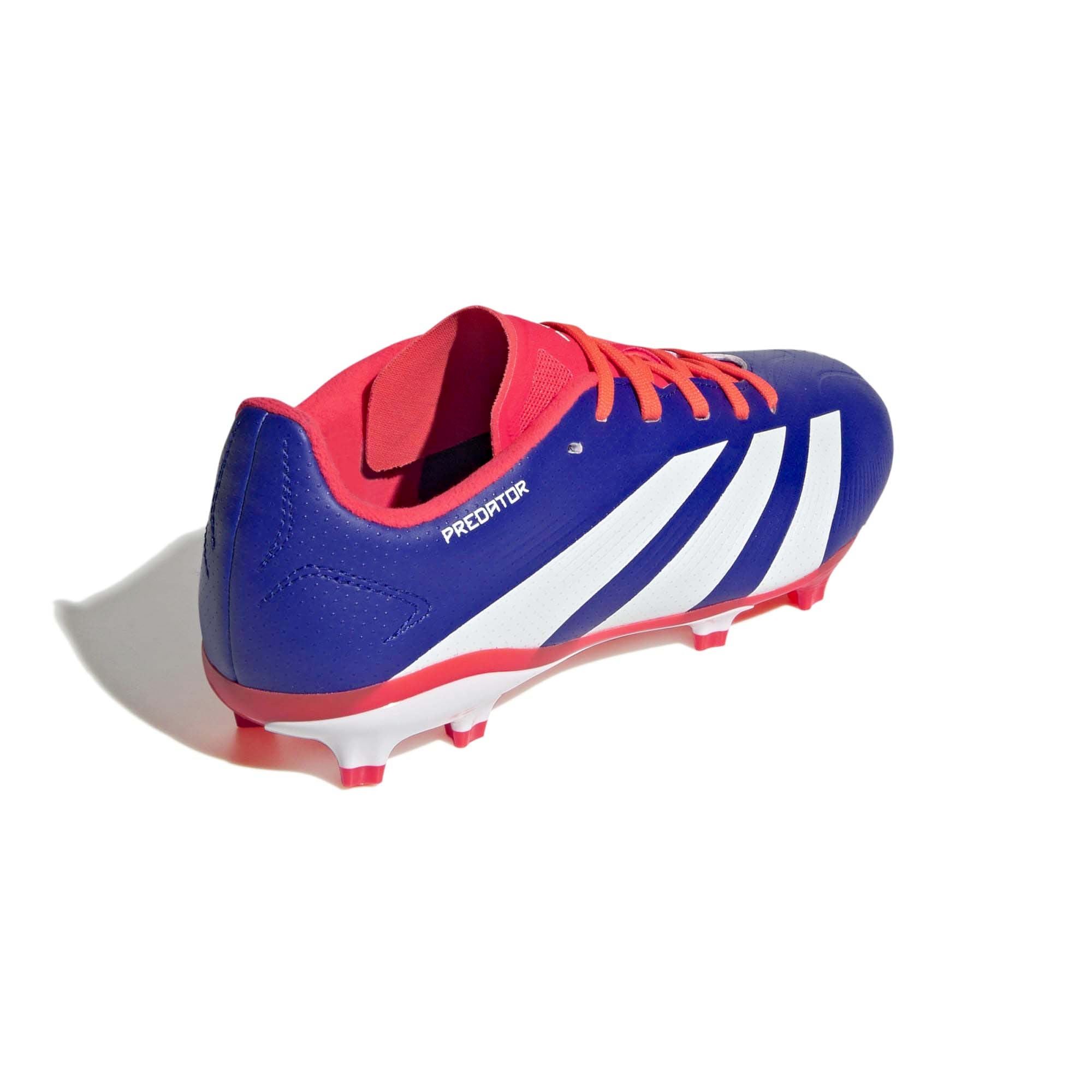 PREDATOR_LEAGUE_FG_J_ID0911_LUCBLUF_Image_4