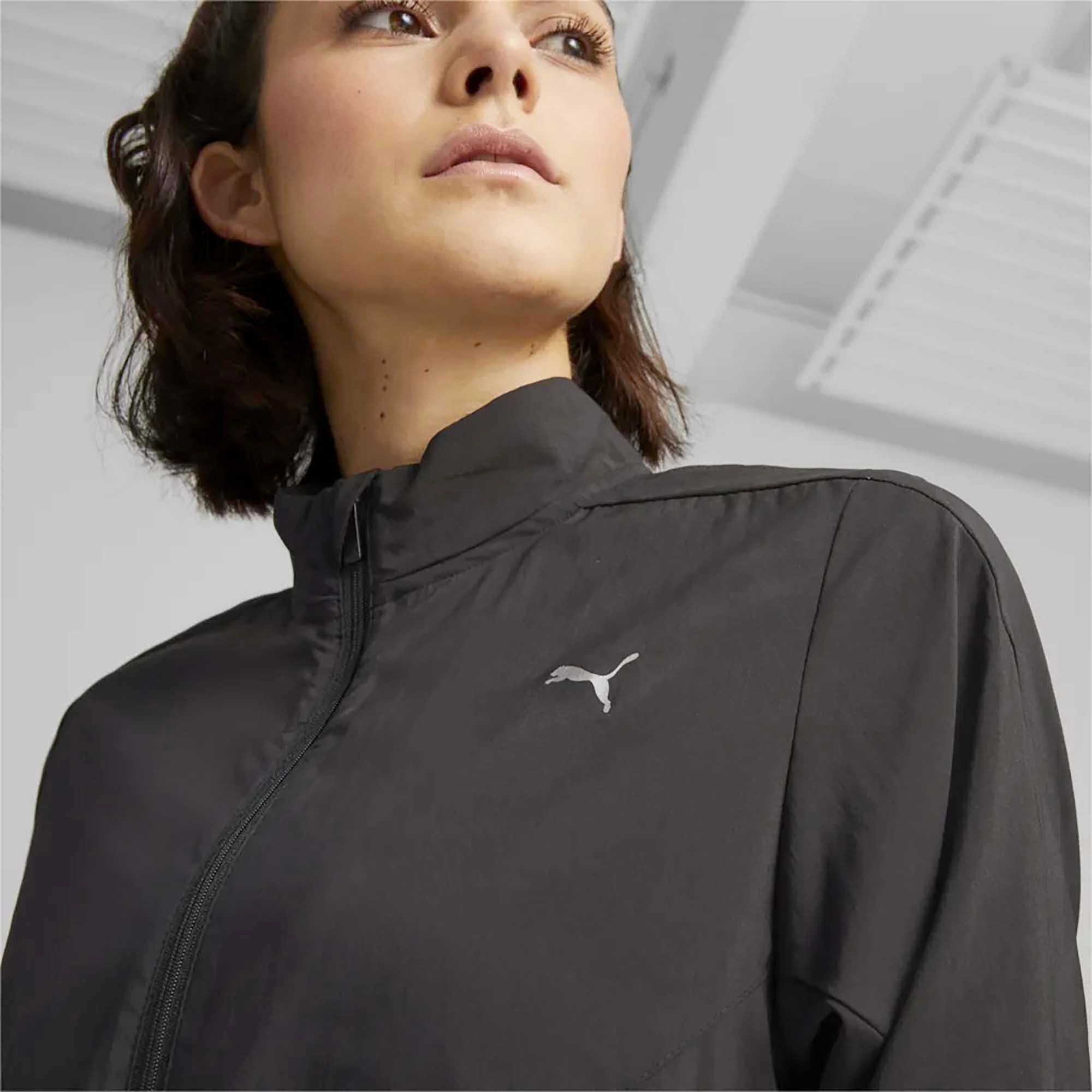 RUN_FAVORITE_WOVEN_JACKET_W_523174_01_Image_4