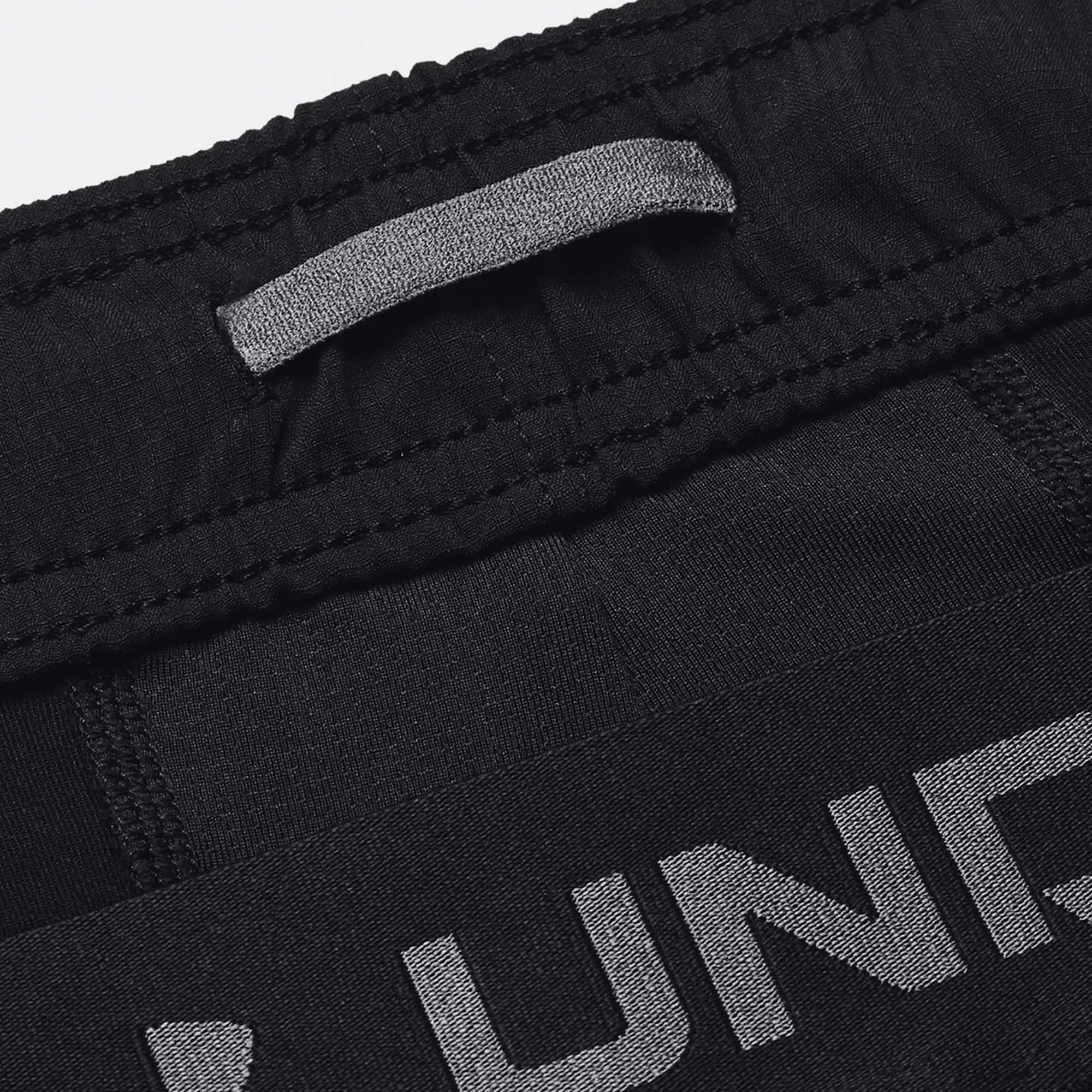 SHORTS_UA_VANISH_WOVEN_2_IN_1_771373764_002_Image_5