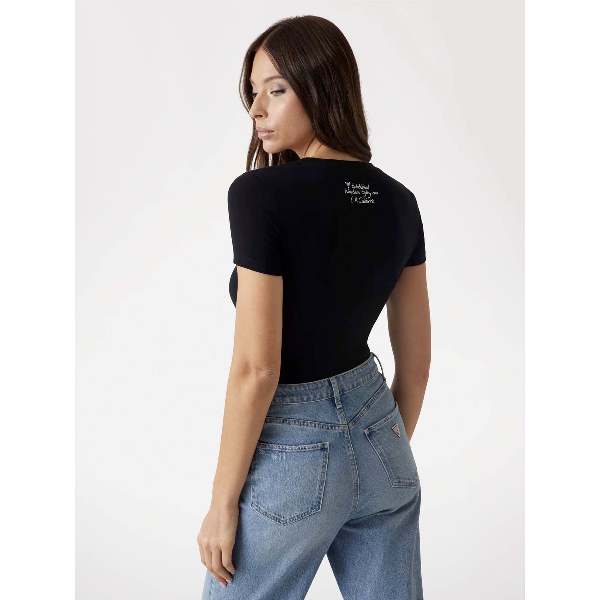 SS_CN_TRIANGLE_FLOWER_TEE_W5RI00J1314_JBLK_Image_3