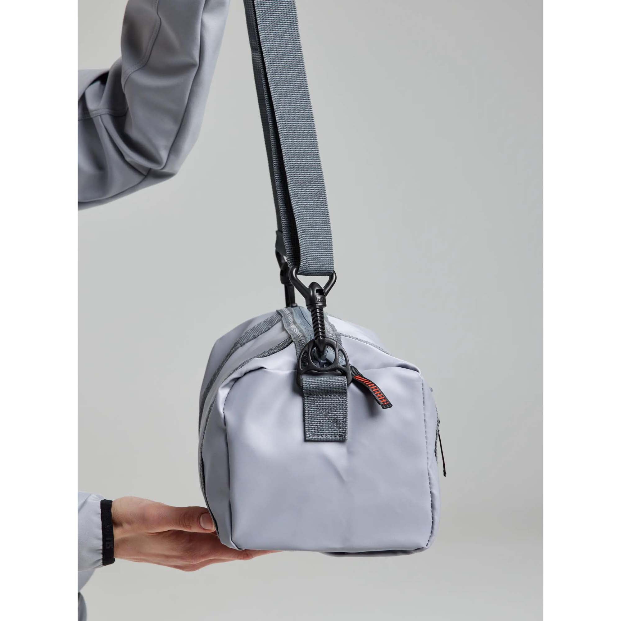 WR_DUFFLE_BAG_XS_A463008S00_W05_Image_3