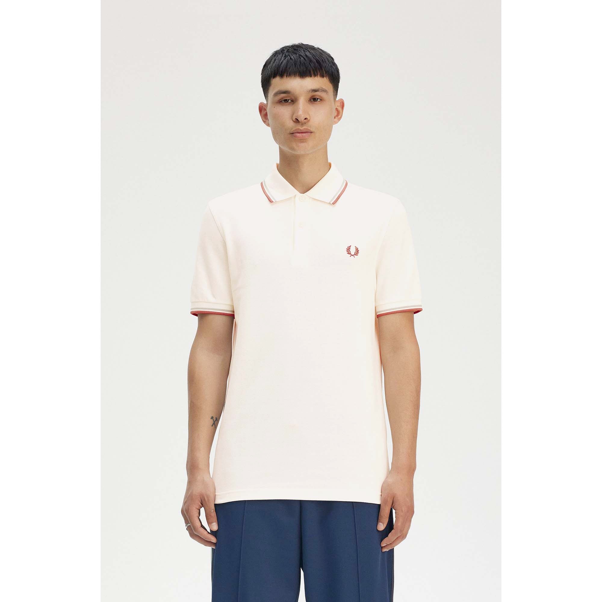 FP_TWIN_TIPPED_FRED_PERRY_SHIRT_M3600_Y20_Image_2