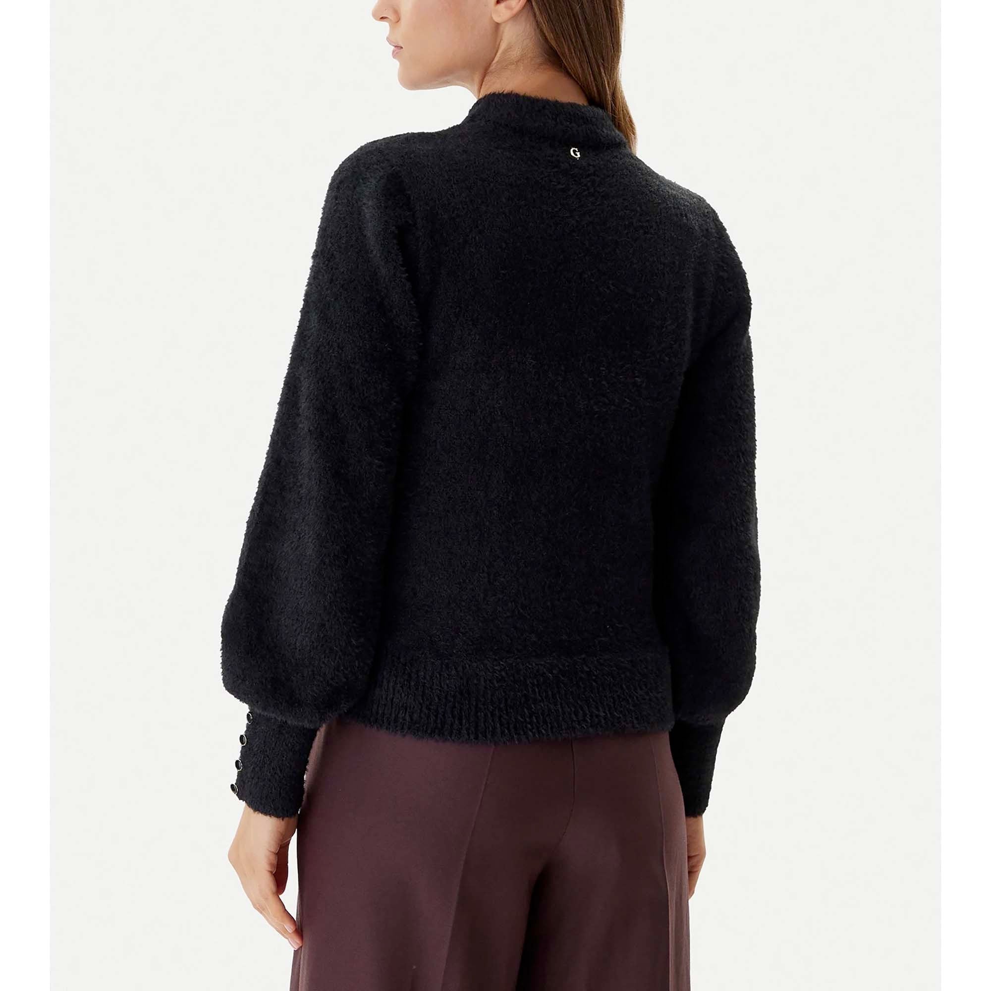 LS_MN_YUKI_FUZ_CUT-OUT_SWEATER_W5BR92Z3BJ0_JBLK_Image_3