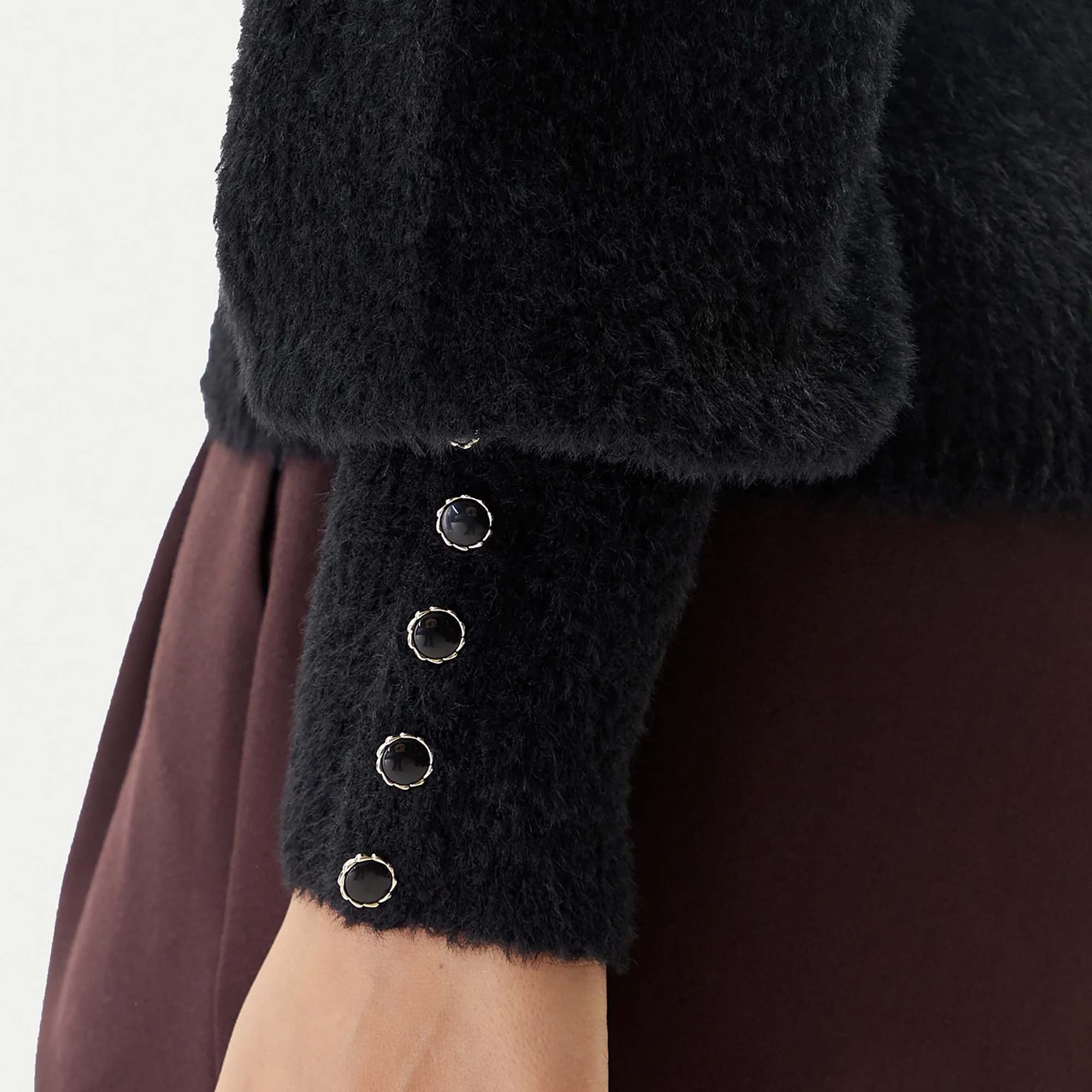 LS_MN_YUKI_FUZ_CUT-OUT_SWEATER_W5BR92Z3BJ0_JBLK_Image_4
