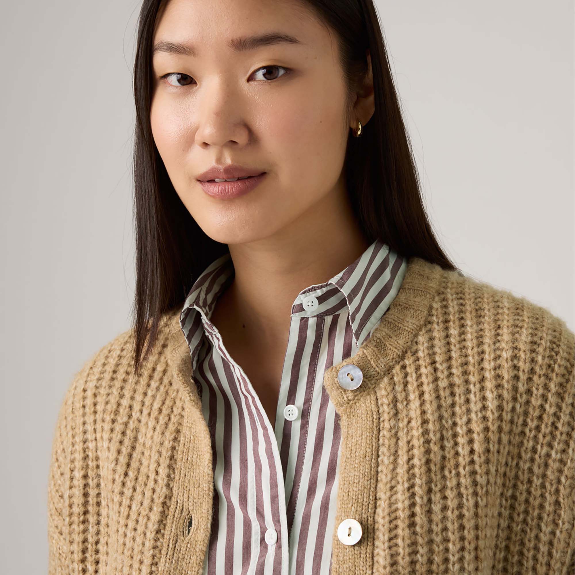 LUNA_SHELL_BUTTON_CARDI_HEATHER_CARAMEL_0038F_0002_Image_4
