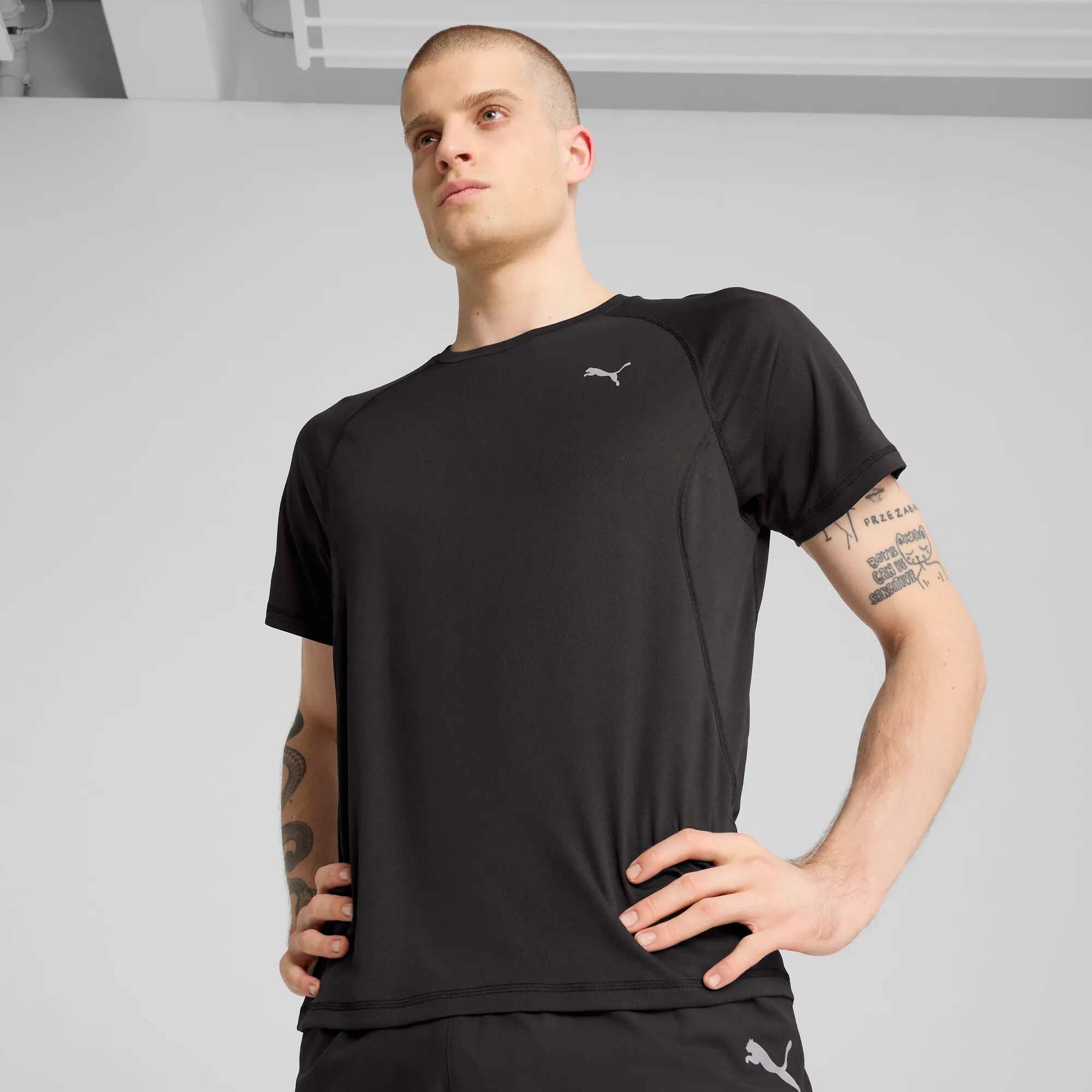 M_RUN_VELOCITY_TEE_POLY_526600_01_Image_2