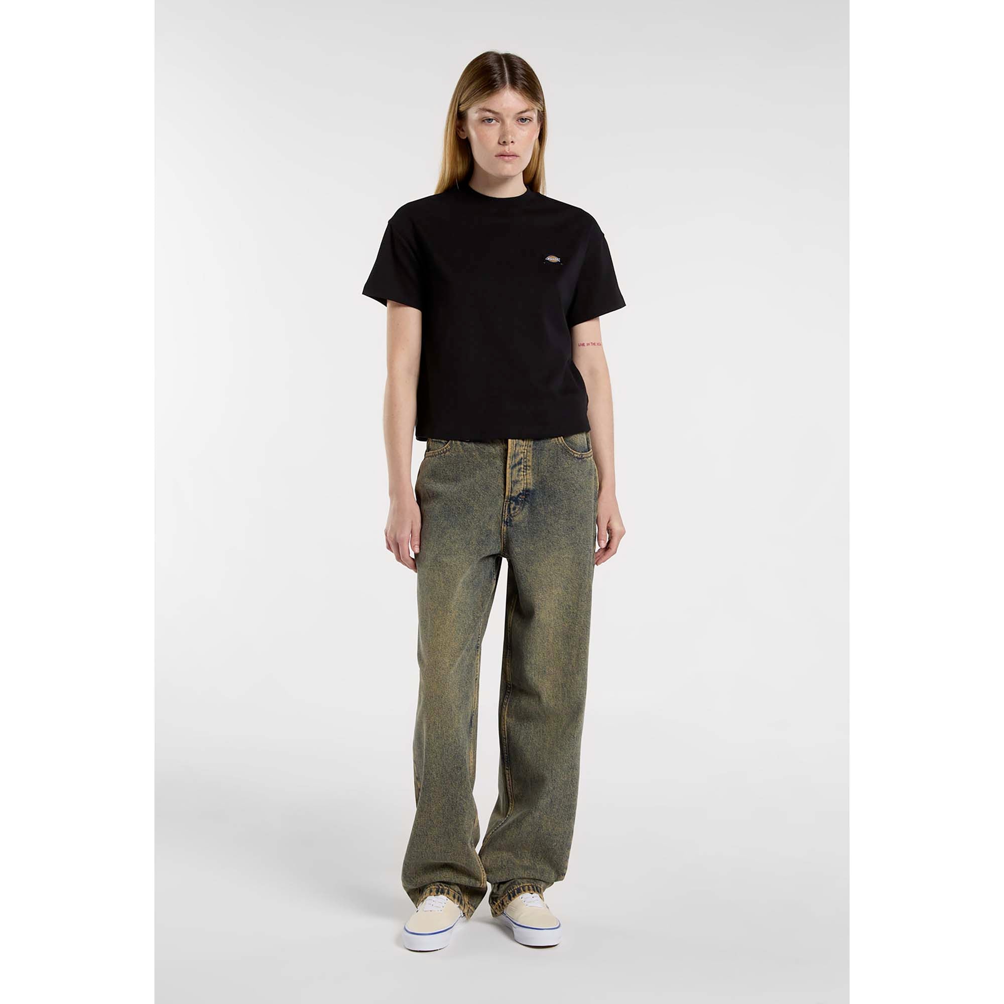 OAKPORT_BOXY_SS_TEE_DK0A4Y8L_BLK1_Image_5