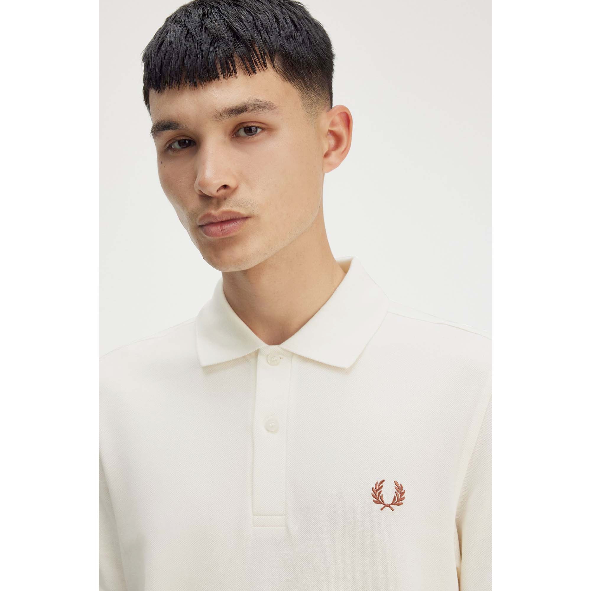 THE_FRED_PERRY_SHIRT_M6000_Y45_Image_5