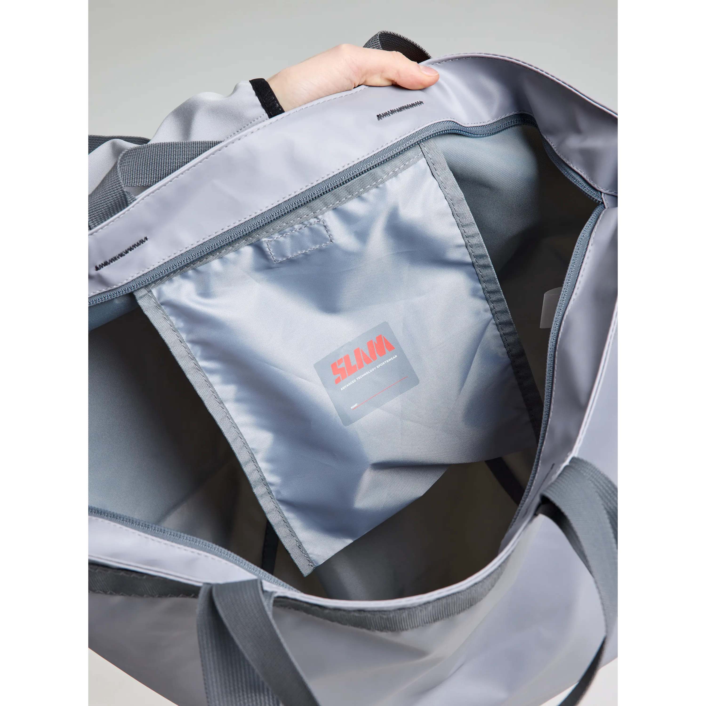 WR_TOTE_BAG_A463011S00_W05_Image_3